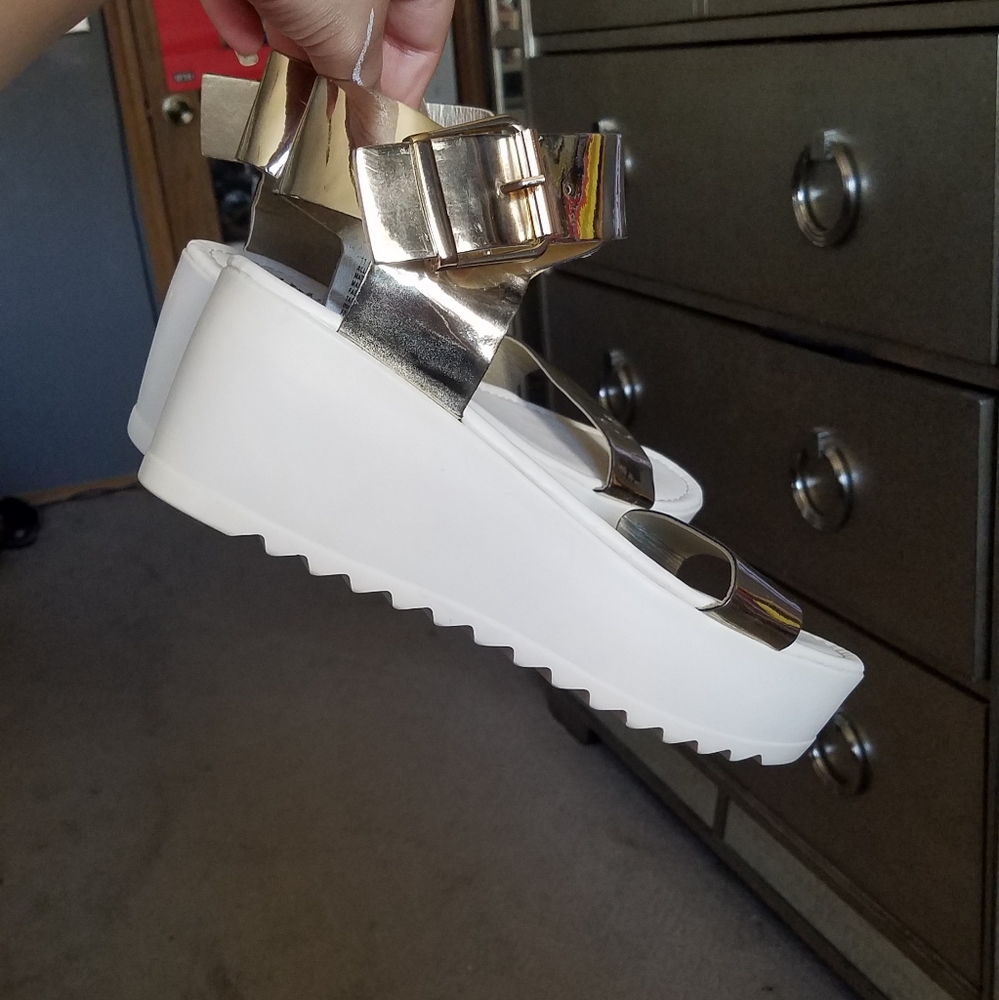 Mossimo Wedges - Picture 2 of 5